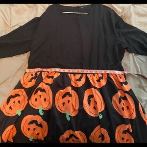 4x Shein Halloween Dress. New w/o tags. Check measurement pics before buying.